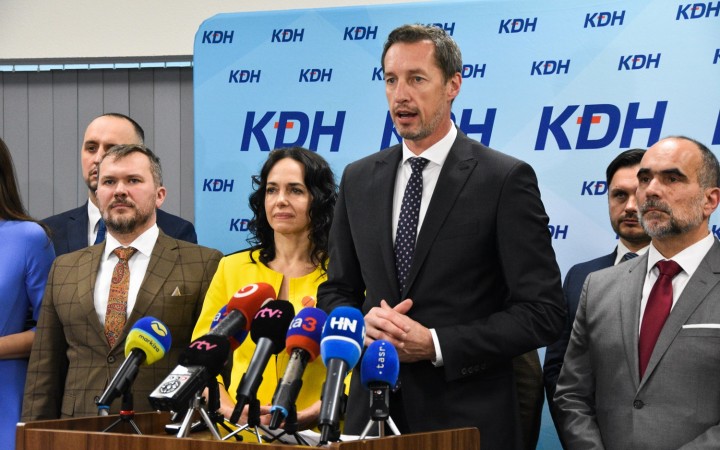 KDH žiada vládu, aby vstúpila do konania, ktoré by mohlo zaviazať krajiny uznávať zmeny pohlavia