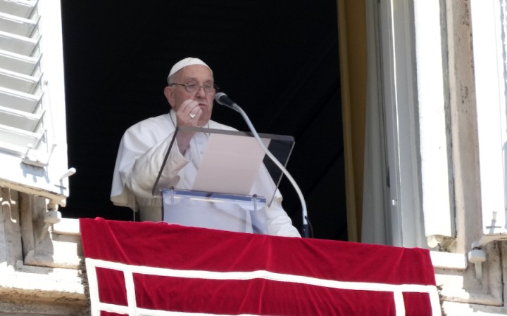 Pápež vyjadril sklamanie nad novým ukrajinským zákonom. Na cirkvi sa nemá siahať, vyhlásil
