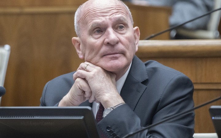KDH navrhne za šéfa parlamentu Mikloška, podľa Karasa nejde o prázdne gesto