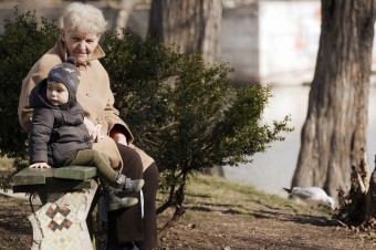 Prečo majú batoľatá a seniori špeciálny vzťah