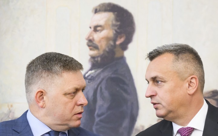 Fico má doživotnú rentu, Danko nové ministerstvo a Slováci vyššie dane