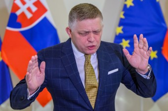 Premiér už má na krku koaličné spory, konsolidáciu aj nudnú politickú prevádzku