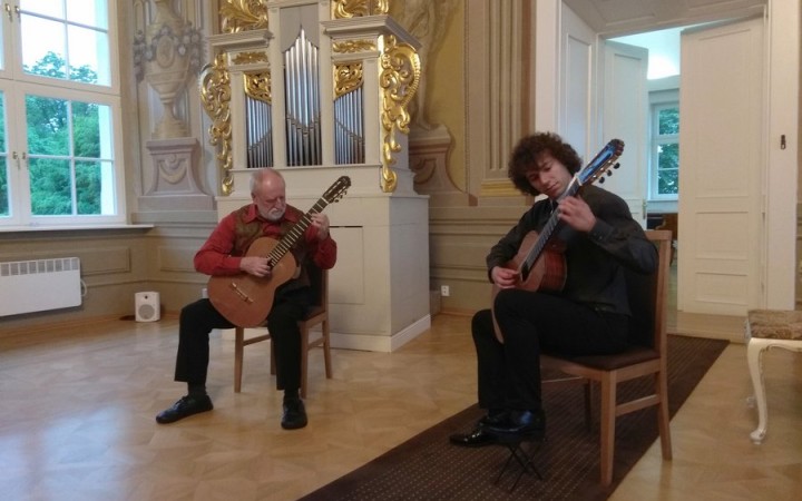 Keď jediná gitara nahradí celý orchester