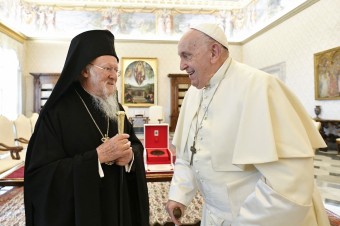 Katolícka univerzita udelila čestný doktorát ekumenickému patriarchovi
