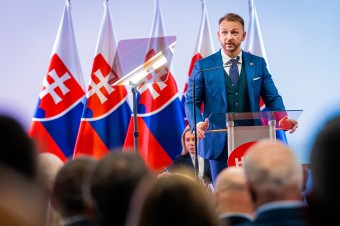 Každý región má mať svojho poslanca, tvrdí Šutaj Eštok. SNS je proti