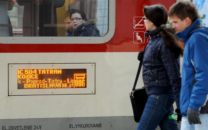 Ranné a večerné expresy budú zrýchlené. Po novom bude povinná miestenka