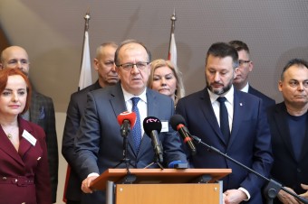 Aké sú rozdiely medzi Úniou miest Slovenska a ZMOS pri riešení nedostatku financií