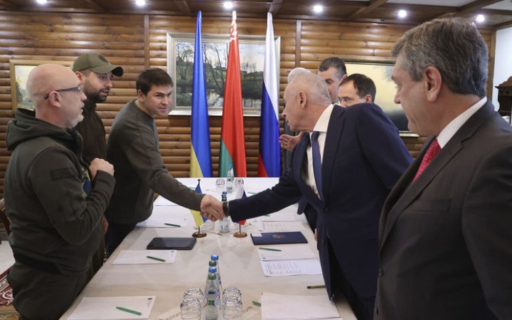 Nové dokumenty ukazujú, prečo zlyhali rokovania o rusko-ukrajinskom prímerí