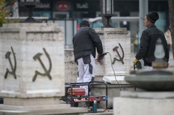 Čo má sovietsky pamätník v Košiciach spoločné s Tisovou ulicou vo Varíne a čo nie
