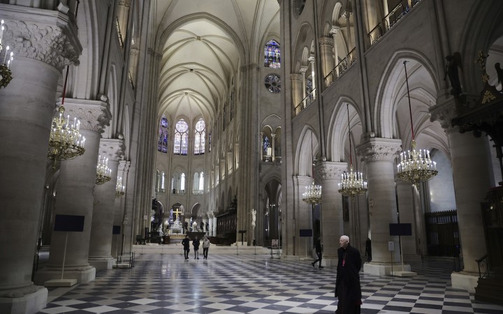 Pozrite si, ako vyzerá parížska katedrála po obnove (fotogaléria)