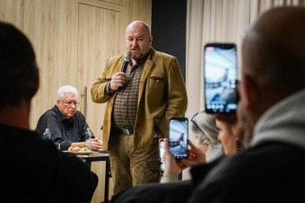 Nestláčame tlačítka, ako chcú v koalícii, aj tak nám robíte zle, žialil Huliak