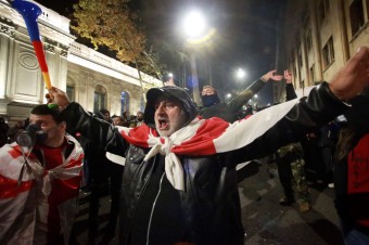 Demokracia ohrozená je, no nesmieme rezignovať na hľadanie pravdy