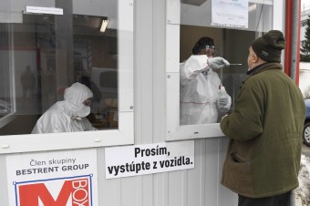 Kriminalisti z finančnej správy zaistili účtovné doklady spoločností, ktoré prevádzkovali momky