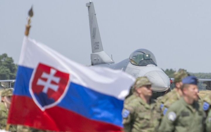 Japonské motto z éry Meidži a slovenský pocit geopolitickej bezvýznamnosti