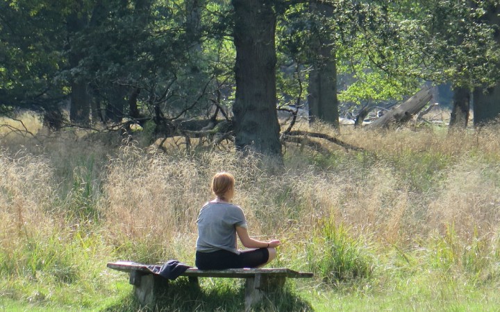 Je meditácia cestou k stíšeniu? Či k budhizmu?