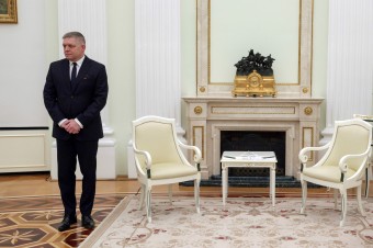 Robert Fico okusuje vlastnú medicínu