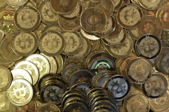 Finančná akčná skupina plánuje sprísniť pravidlá na obchodovanie s kryptomenami