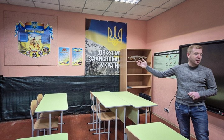 Kým politici vedú vojny, dobrí ľudia si musia pomáhať