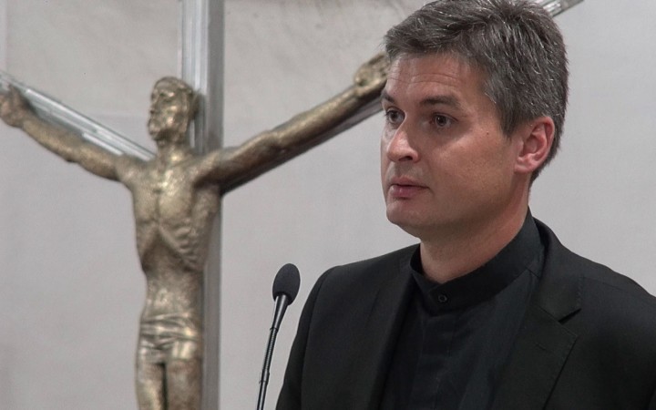 Myslel som, že žijem v zabudnutom mestečku. Musíme odhaľovať bolesti, ktoré mladí nosia v srdciach