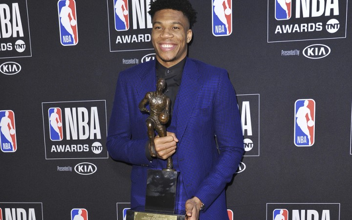 Najužitočnejším hráčom základnej časti NBS sa stal Grék Antetokounmpo