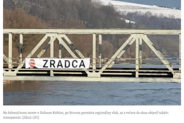 Je slovenský premiér zradca? Zaslúži si pranier a verejné odsúdenie?