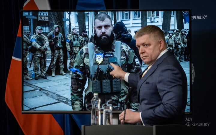 Máme tu človeka z ukrajinskej rozviedky, ktorý je napojený na organizátorov protestov, tvrdí