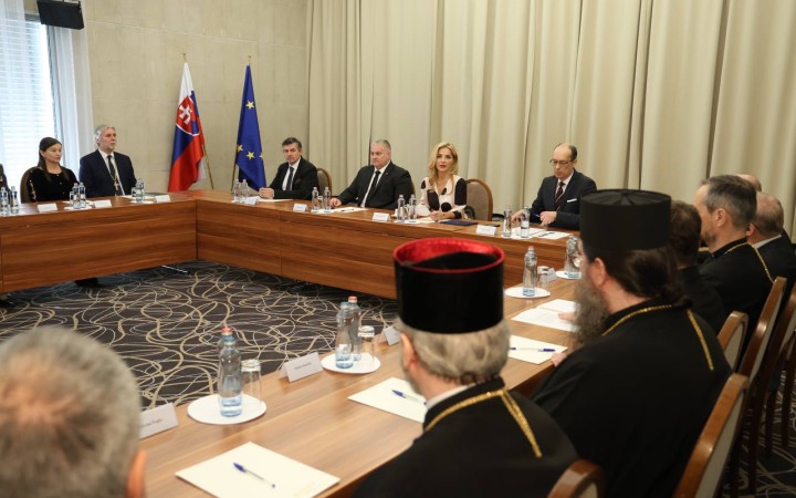 Ministerka prisľúbila finančné kompenzácie cirkvám pri transakčnej dani