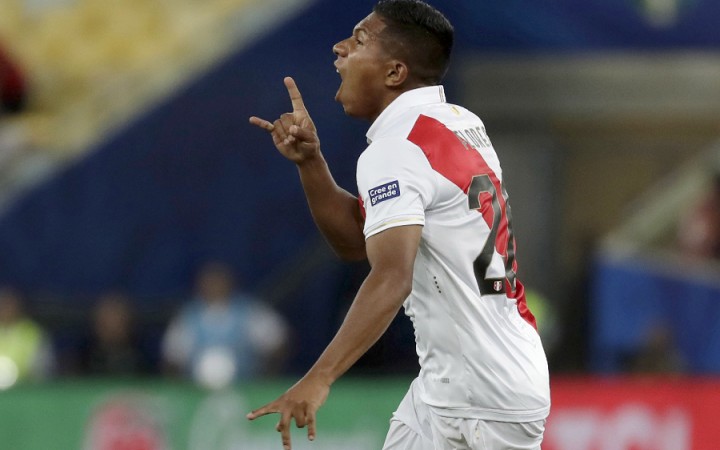 Do semifinále Copa America postúpilo aj Peru