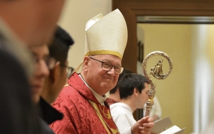 Počas Františkovho pontifikátu má väčšie šance v Bielom dome než vo Vatikáne