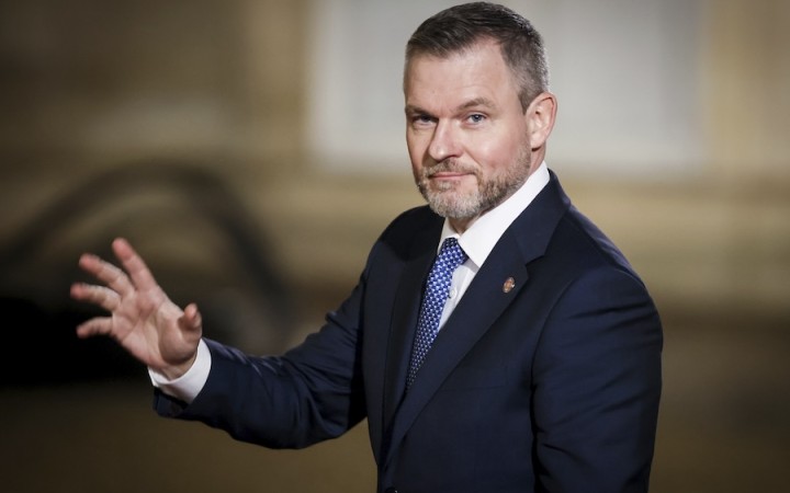 Atmosféra je už skoro ako za Matoviča a Hegera. Dve pohlavia v ústave sú len dymová clona