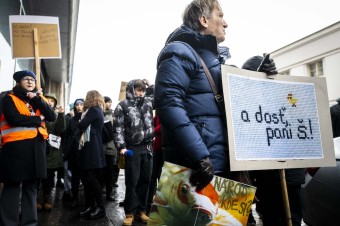 Podporia projekty kamarátov či proruský web. Dotáciu však dali aj LGBTI magazínu či kresťanskému Verbumu