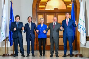 Príležitosť nakopnúť európsky priemysel, ale aj existenčná hrozba pre európske poľnohospodárstvo