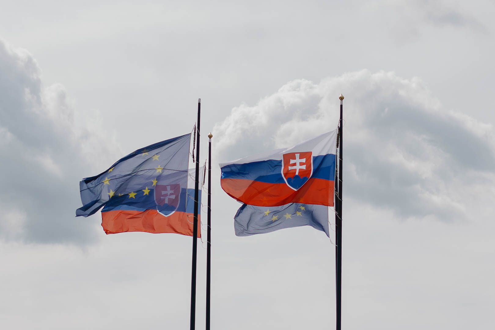 St&aacute;le fungujeme viac ako konfeder&aacute;cia než ako celok, ktor&yacute; m&aacute; ťahať za jeden povraz