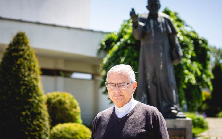Žiaden hovorca by nezverejňoval o hlave štátu také detaily, ako to vidíme teraz pri pápežovi