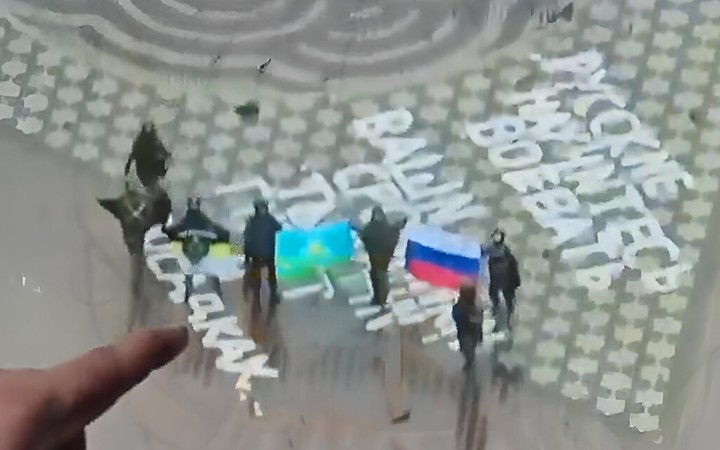Všetci vedia, že to viac nemá zmysel, okrem politikov v Kyjeve, tvrdí Forró