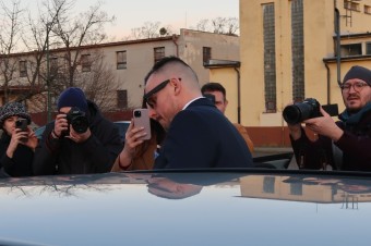 Bombica môžu noviny označiť za antisemitu, neonacistu a extrémistu