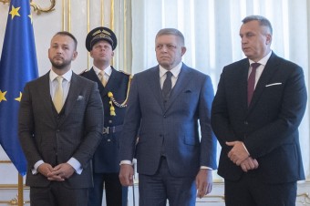 Celé to začal Fico, tvrdí Šutaj Eštok. Danko hovorí o prekročení politického rubikonu