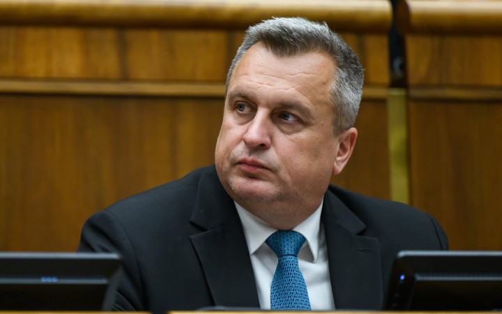 Prečo radšej nehovoriť o „návrate“ povinnej vojenčiny