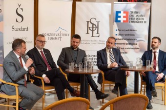 KDH stále nehovorí, či zahlasuje. Podľa Podmanického sa cez Hlas nedá presadiť viac