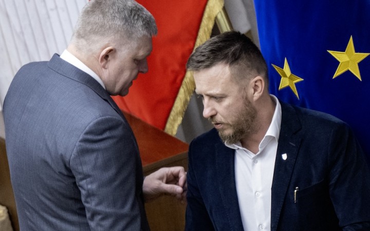 Ak sa do konca júna neskončí očkovanie mRNA vakcínami, odstúpi