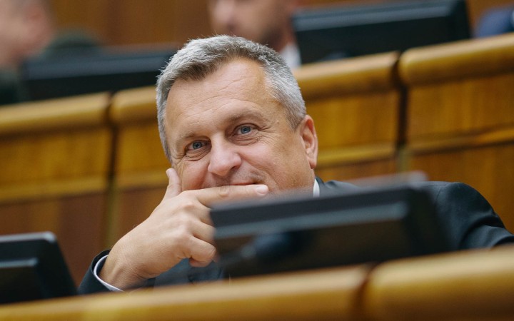 Danko podáva návrh na jej zrušenie. Skritizoval ju aj Pellegrini