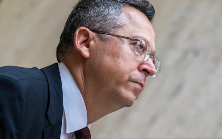 Trináste dôchodky aj prídavky na deti chcú okresať, tvrdí Matovič. Pre Tomáša je to červená čiara