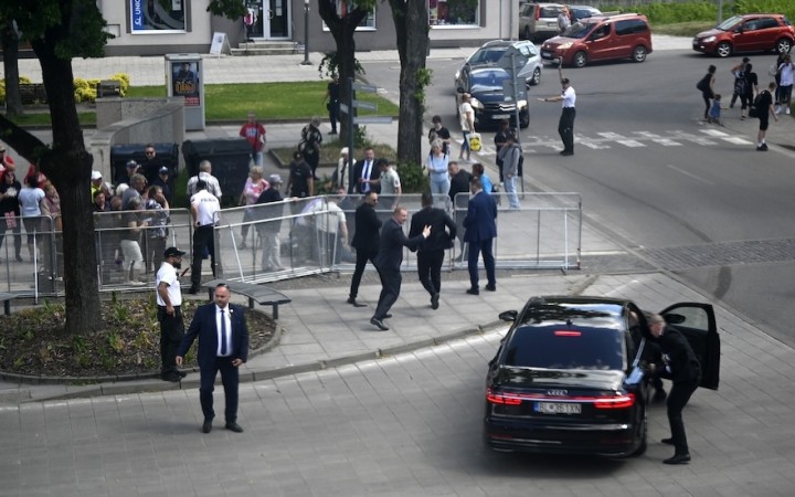 Ficovi ochrankári nepochybili. V prípade uniknutého videa stíhanie prerušili