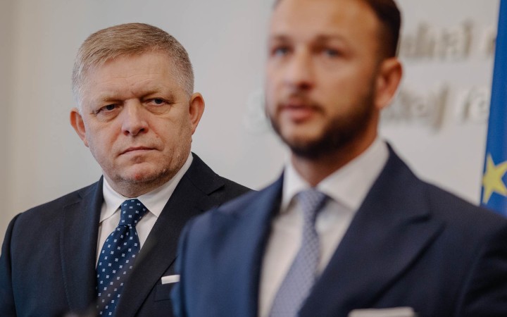 Koalícia sa vysmieva spravodlivosti a heroizuje Fica