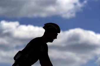 Trentin vyhral po úniku 17. etapu, Sagan zaostal takmer polhodinu