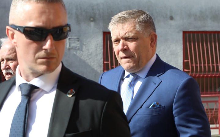 Fico na poslednú chvíľu zrušil program. Dôvod neprezradil