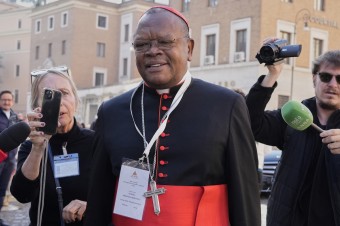 Pre Afriku vybavil výnimku z požehnávania homosexuálov, doma ho chceli trestne stíhať