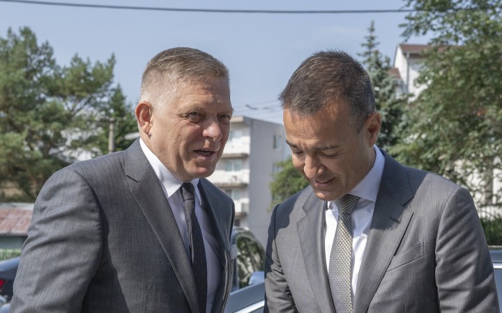 Premiér tam nebol za celú vládnu koalíciu, tvrdí Drucker, podľa ktorého išlo o záujem Smeru