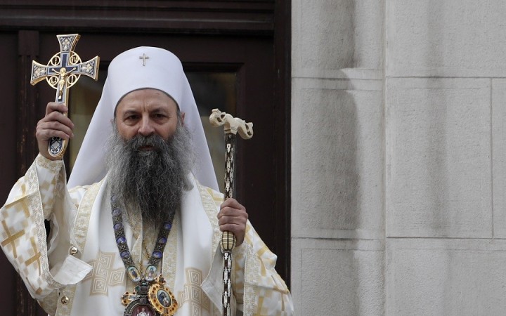 Srbský patriarcha Porfirije v Moskve. Čo povedal pred Putinom?