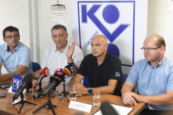 Odbory odmietajú hromadné prepúšťanie v U. S. Steel Košice